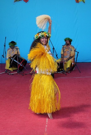 ポリネシアン ダンスショーのメンバーを紹介 その３ イベント スタッフブログ 野外民族博物館 リトルワールド