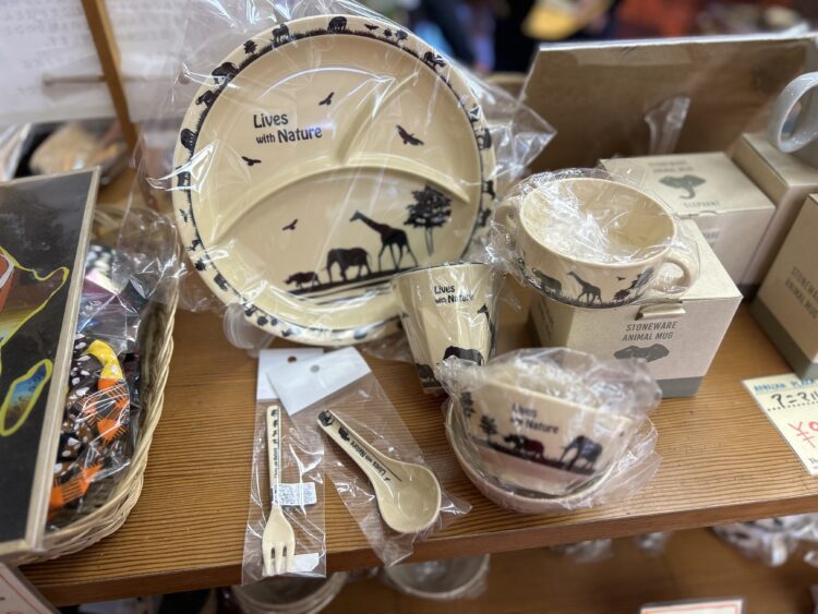 アフリカメラミン食器